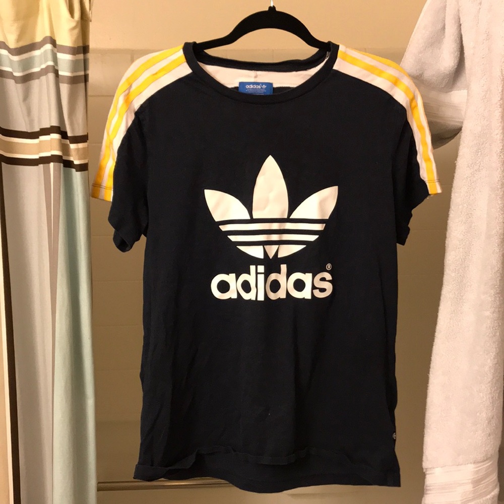 Adidas t-shirt